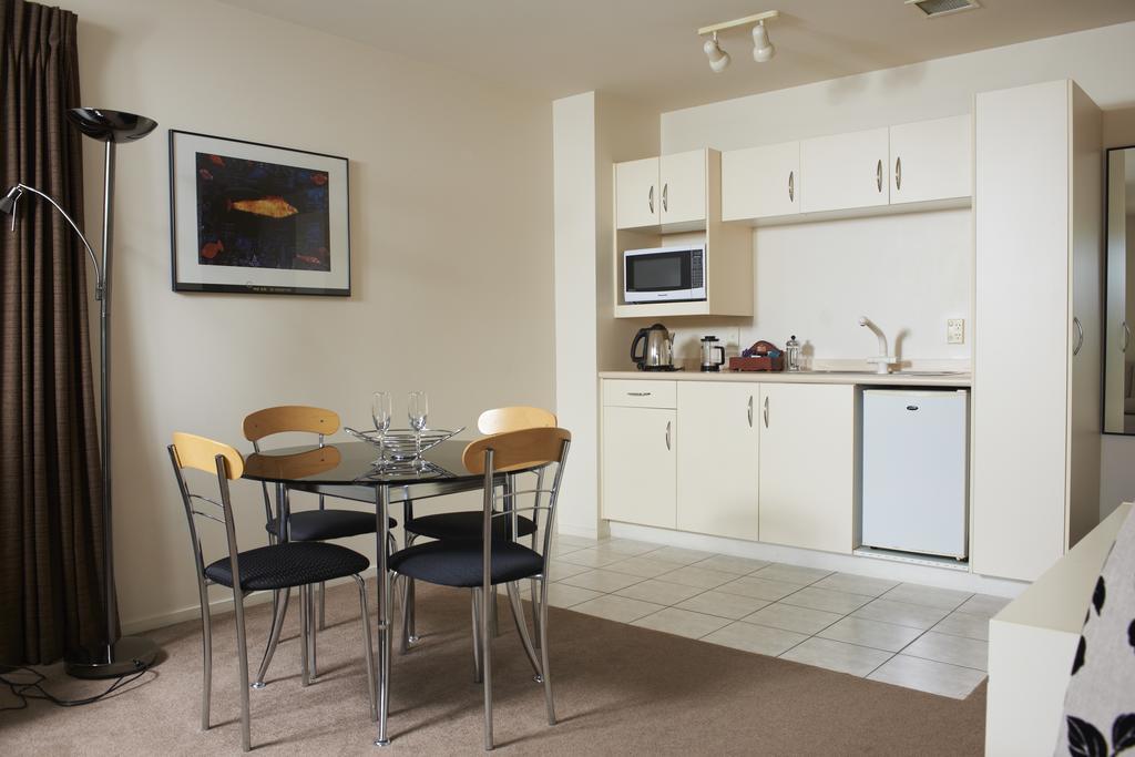 Oceanside Resort & Twin Towers Mount Maunganui Habitación foto