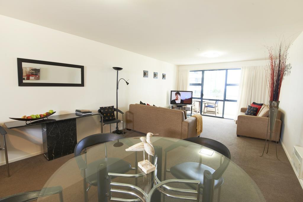 Oceanside Resort & Twin Towers Mount Maunganui Habitación foto